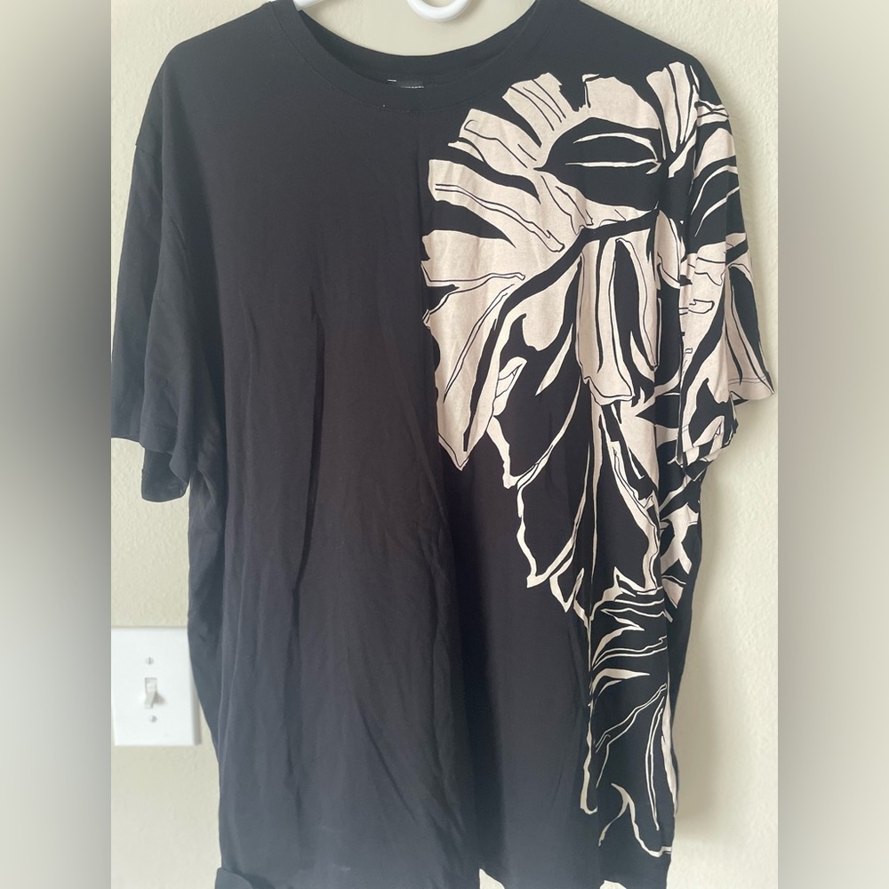 Express Black and Cream Graphic Tee
